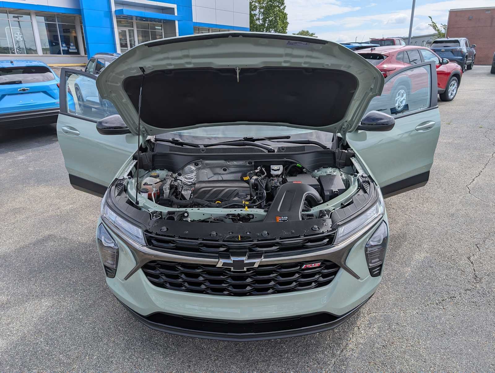 Certified Used 2024 Cacti Green Chevrolet 1RS image 13