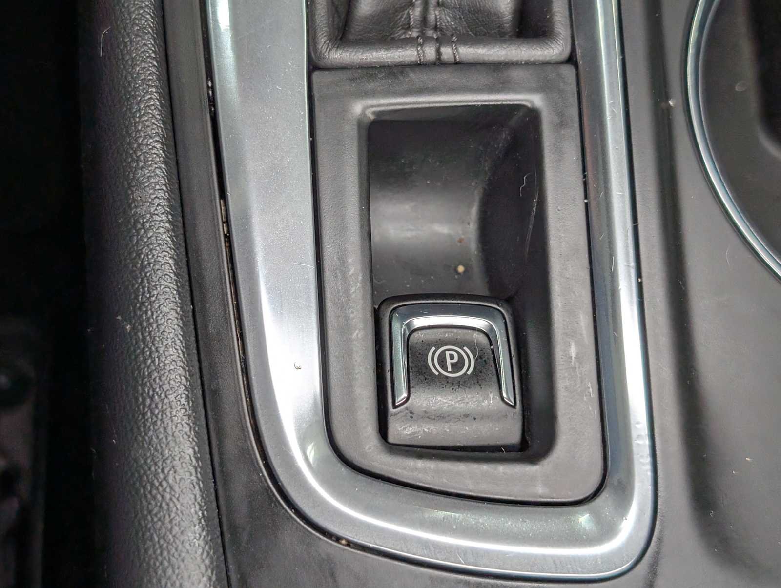 Used 2021 Midnight Blue Metallic Chevrolet LT image 26