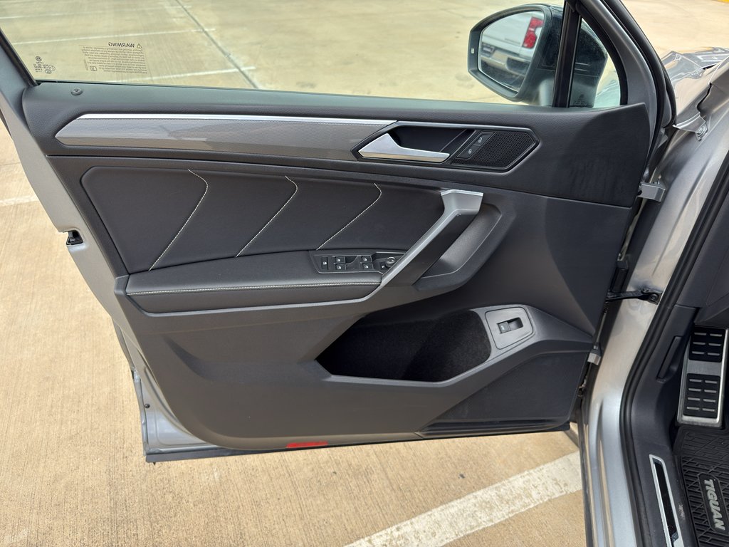 Used 2022 Pyrite Silver Metallic Volkswagen SE R-Line Black image 9