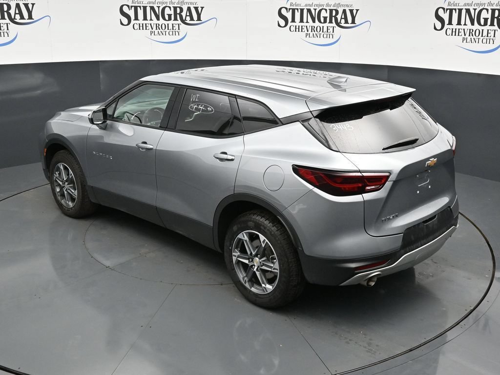 Used 2025 Sterling Gray Metallic Chevrolet 2LT image 22