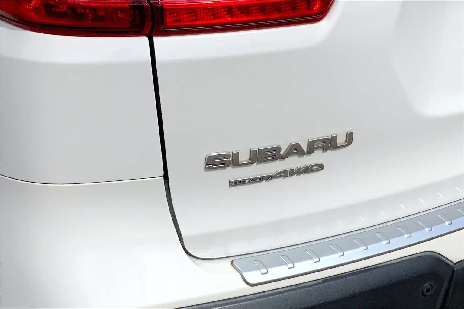 Used 2020 Crystal White Pearl Subaru Touring image 10