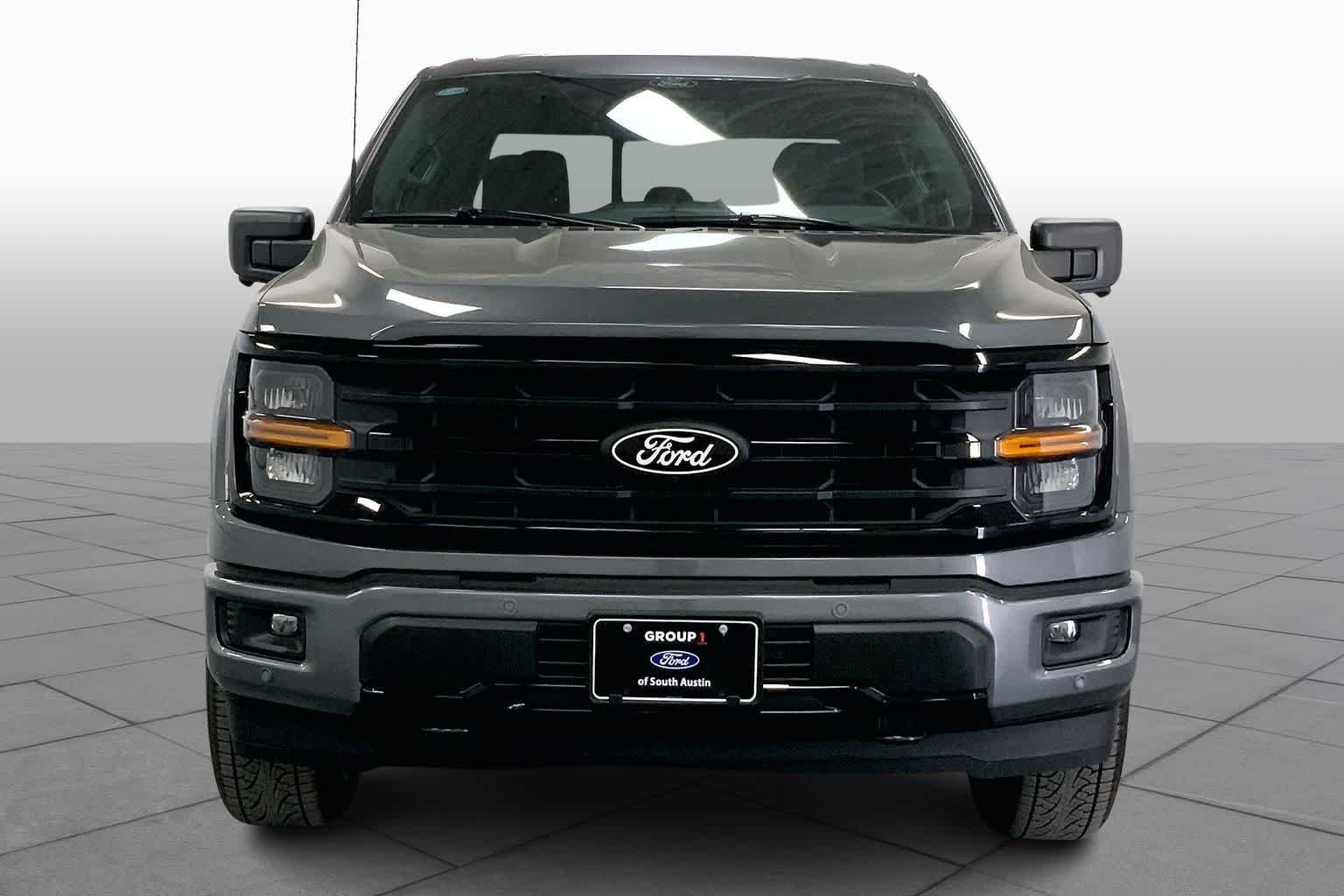 New 2026 Carbonized Gray Metallic Ford XLT image 3