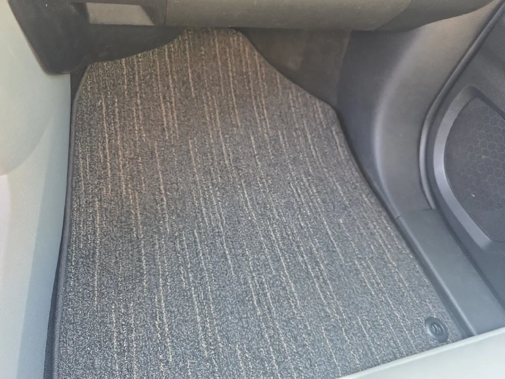 Used 2019 Lunar Silver Metallic Honda Touring image 18