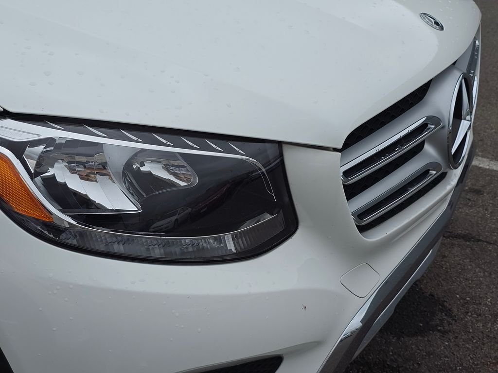 Used 2018  Mercedes-Benz GLC 300 image 13