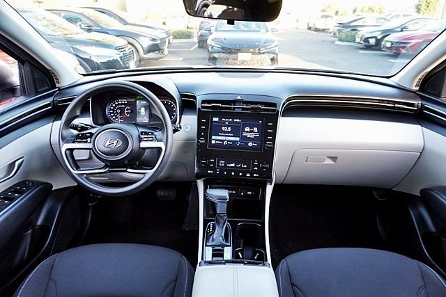 Used 2024 Silver Hyundai SEL image 18