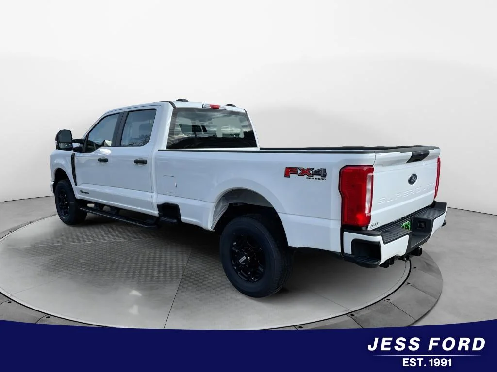 2026 Ford F-350 Super Duty XL - Photo 3