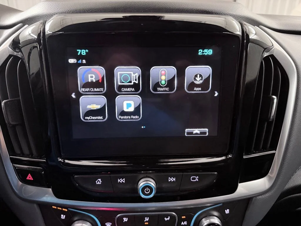 Used 2019 Red Tintcoat Chevrolet Premier image 17