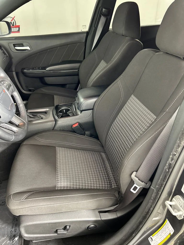 Used 2023 Gray Dodge SXT image 12