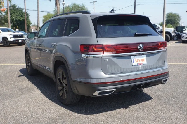 New 2026 Pure Gray Volkswagen 2.0T SE w/Technology image 12