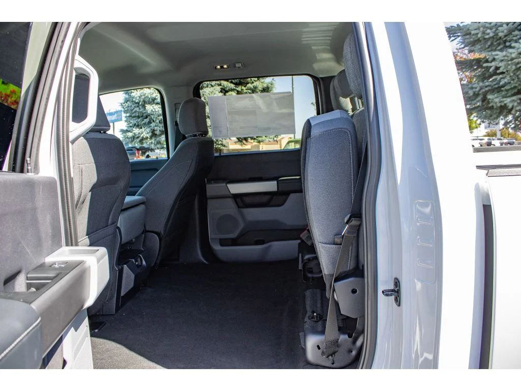 New 2026 OXFORD WHITE Ford XLT image 19