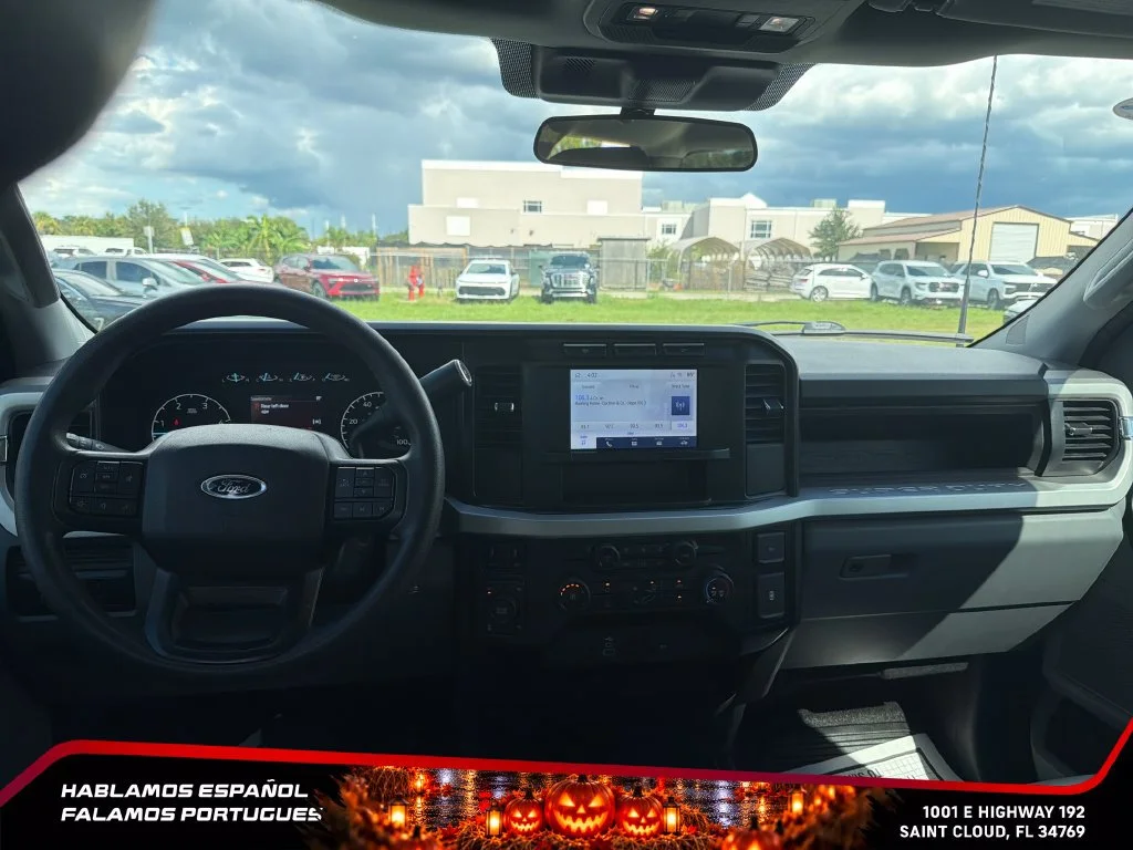 Used 2023 White Ford XL image 27