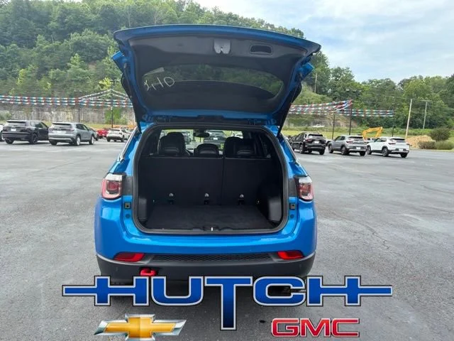 Used 2025 Blue Jeep Trailhawk image 18