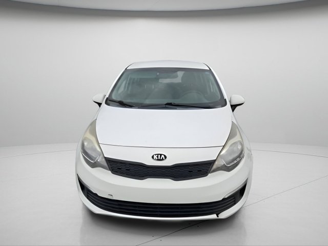Used 2017 Clear White Kia LX image 3