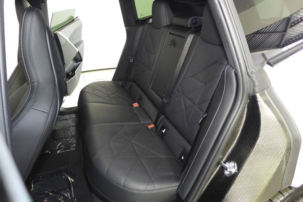 Certified Used 2024 Alpine White BMW xDrive50 image 20