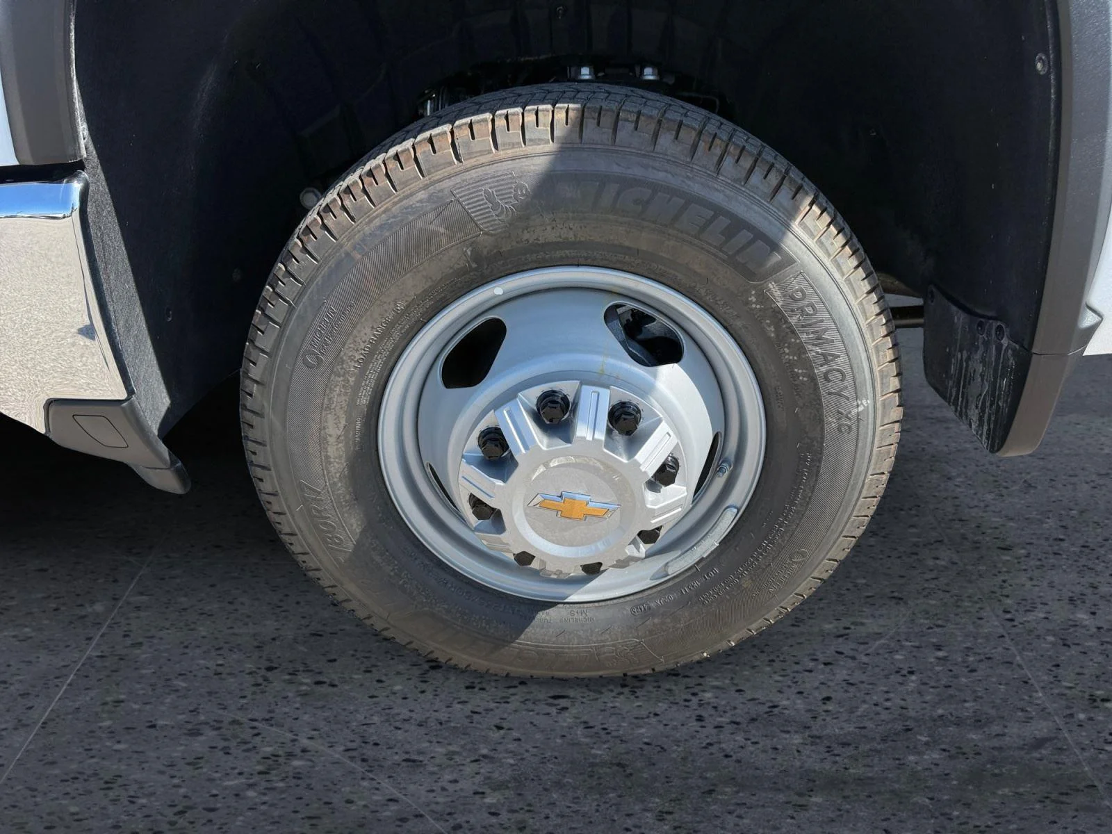 New 2026 Summit White Chevrolet Work Truck image 9