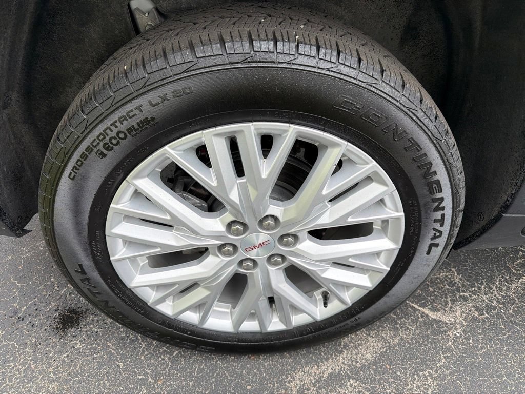 Used 2026 Summit White GMC Elevation image 14