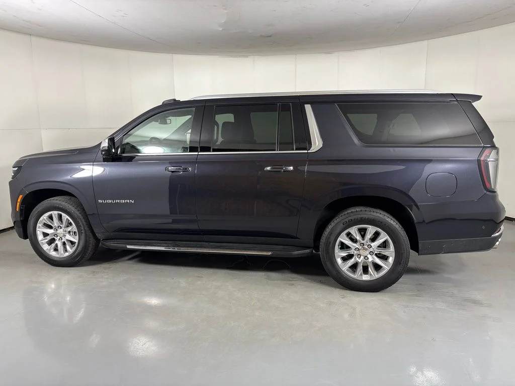 Used 2025 Gray Chevrolet Premier image 6