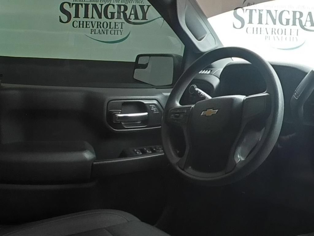 Used 2022 Summit White Chevrolet Custom image 9