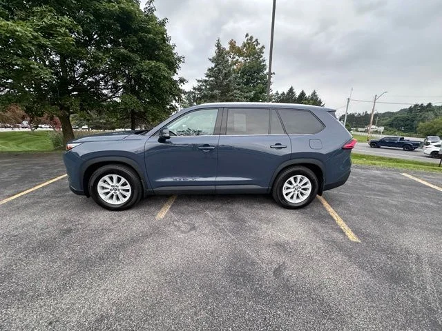 Used 2024 Gray Toyota XLE image 6