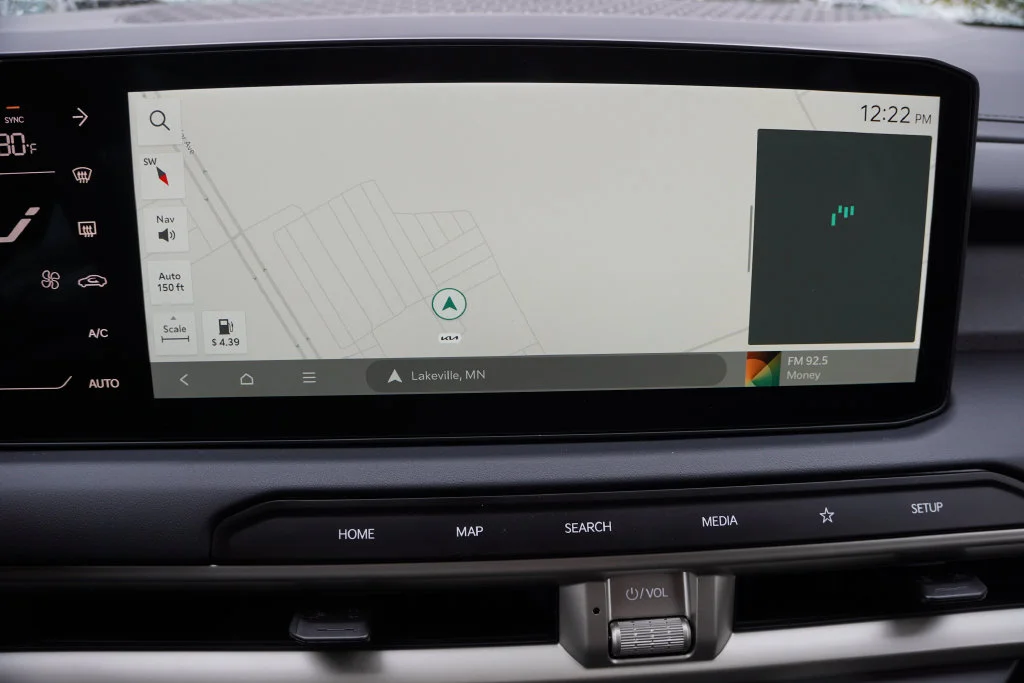 New 2027 Ebony Black Kia S image 17