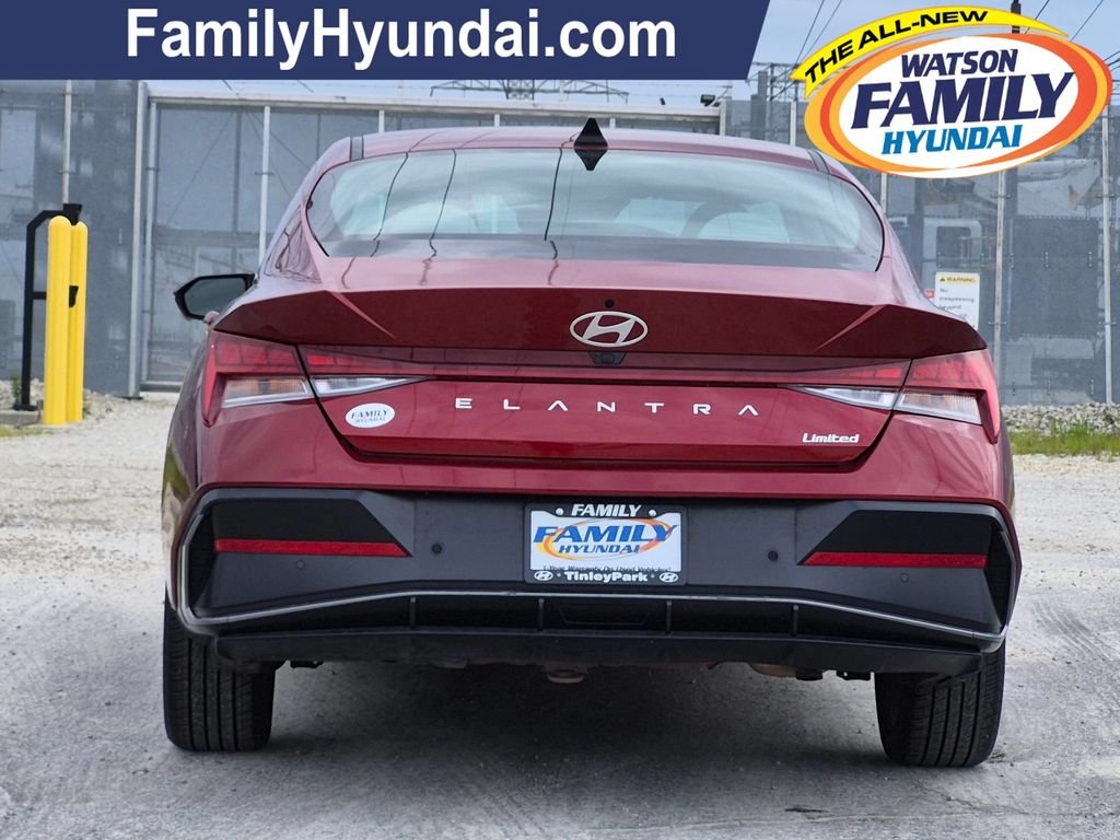 Used 2024 Red Hyundai Limited image 5