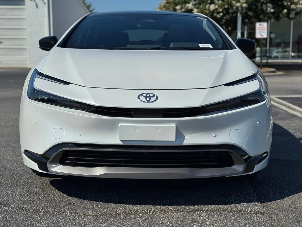 New 2026 Wind Chill Pearl Toyota Limited image 4