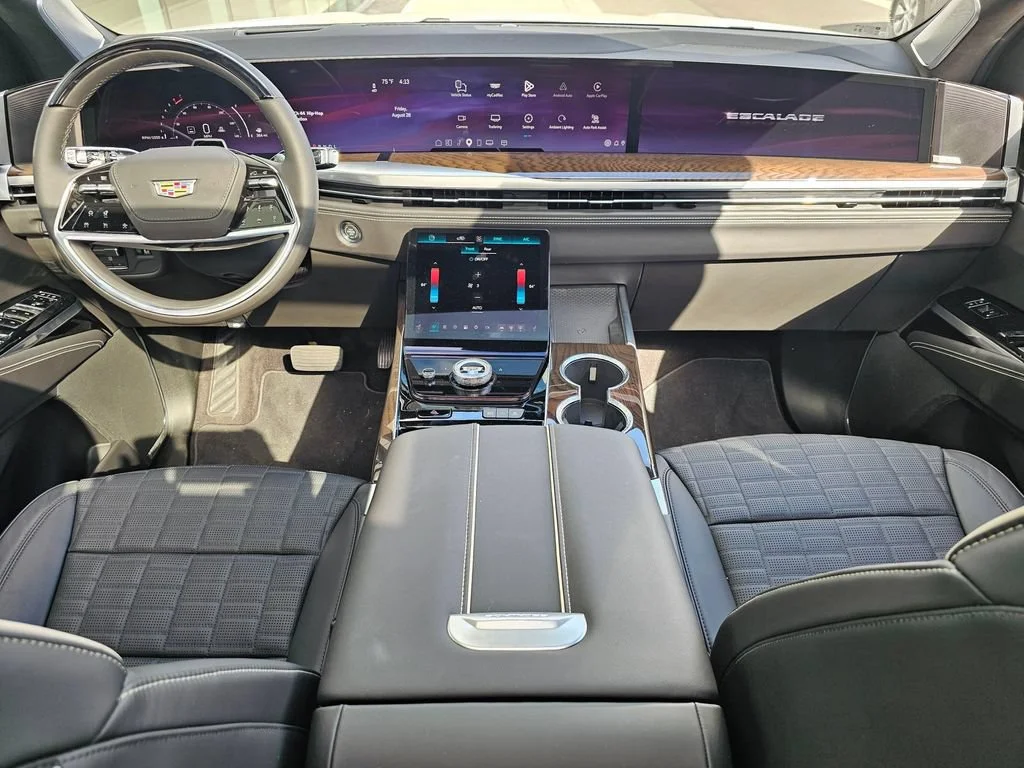 New 2026 Vibrant White Tricoat Cadillac Platinum Sport image 20