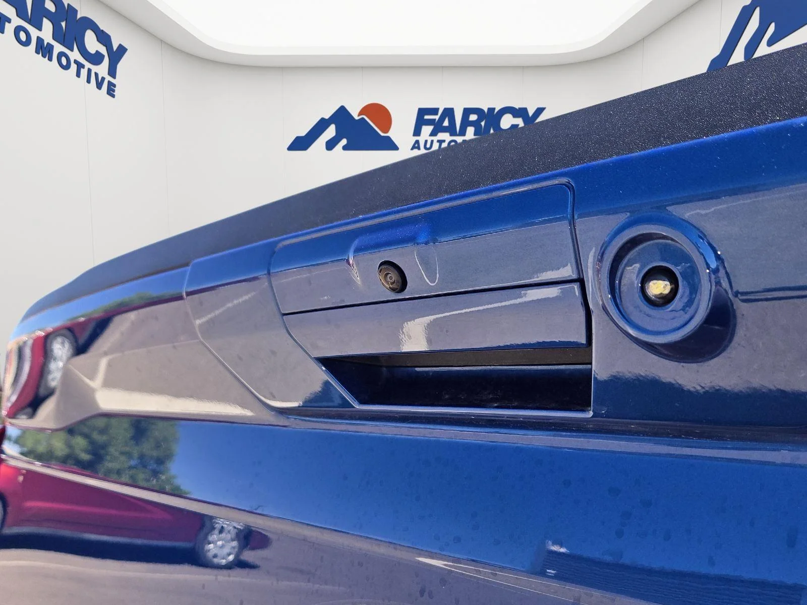 Used 2025 Atlas Blue FORD XLT image 16