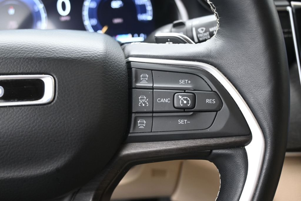 Used 2021 White Jeep Limited image 2