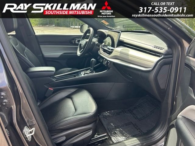 Used 2024 Gray Jeep Limited image 16