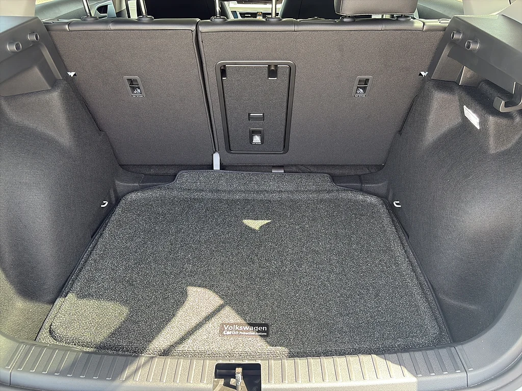 New 2026 Monument Gray Volkswagen SE FWD image 19