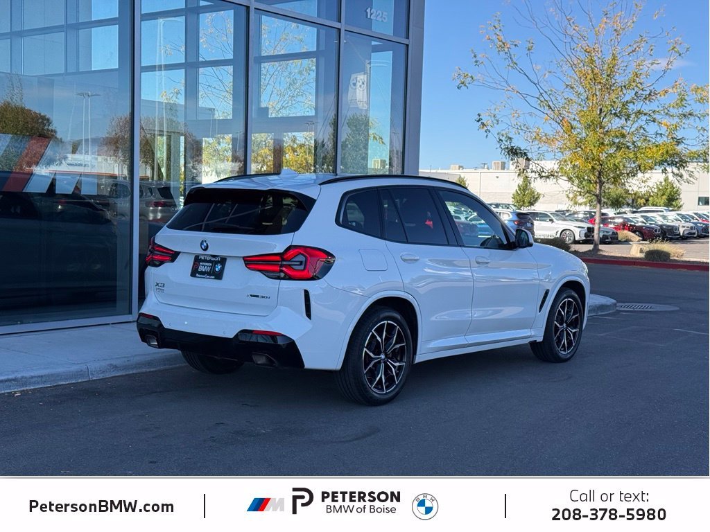 Used 2024 White BMW xDrive30i image 5