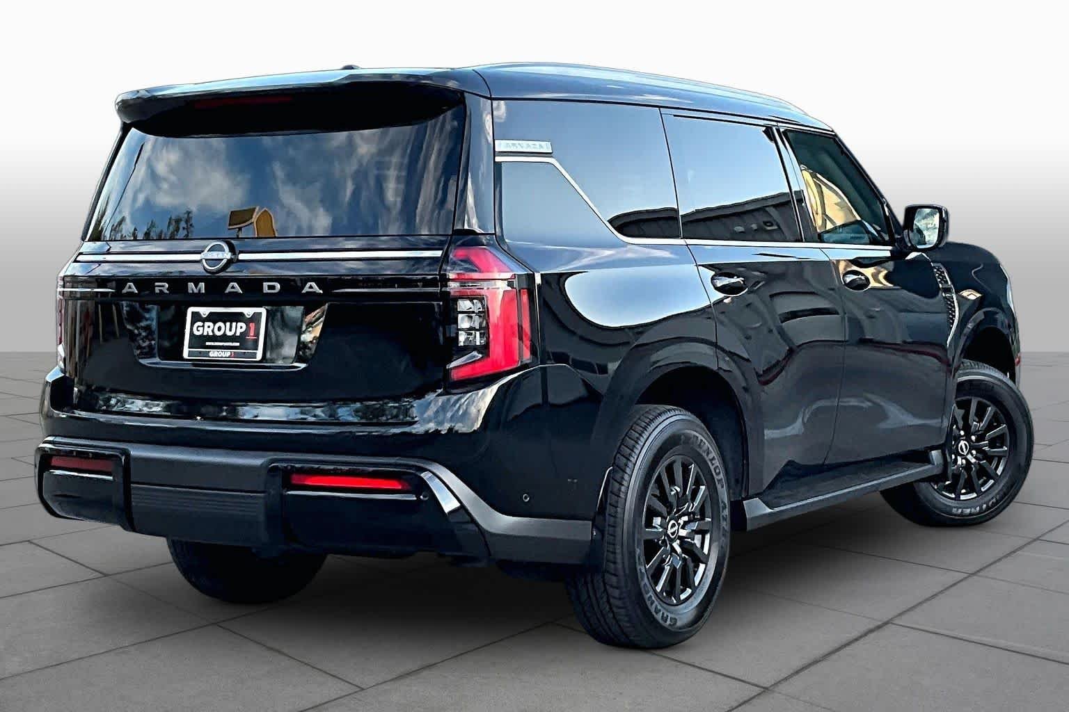 Used 2025 Super Black Nissan SV image 13