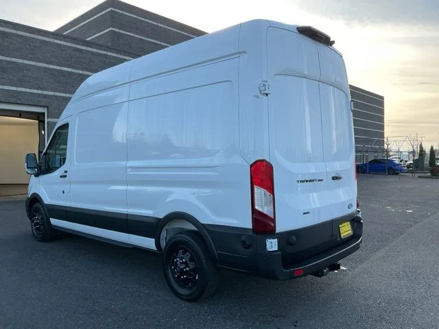 New 2026 Oxford White Ford Base image 6