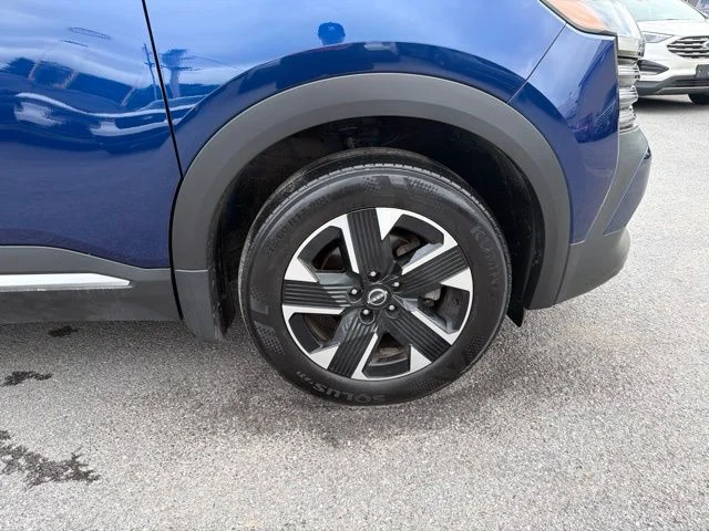Used 2025 Deep Blue Pearl Nissan SV image 15
