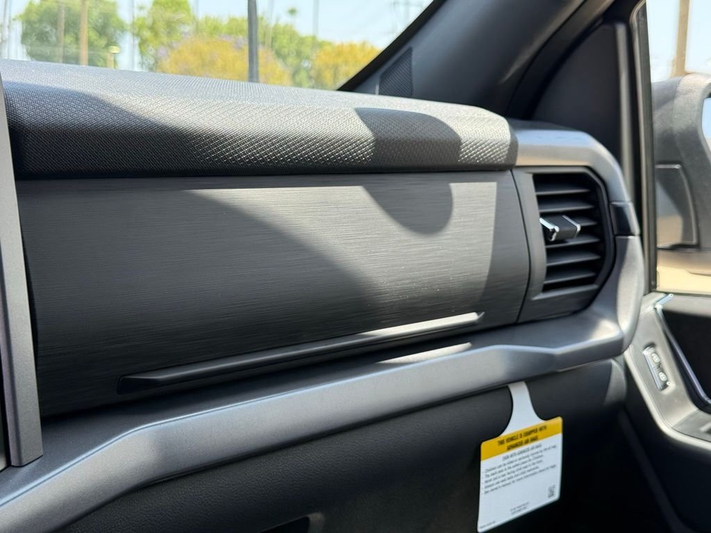 New 2026 Avalanche Ford XLT image 9