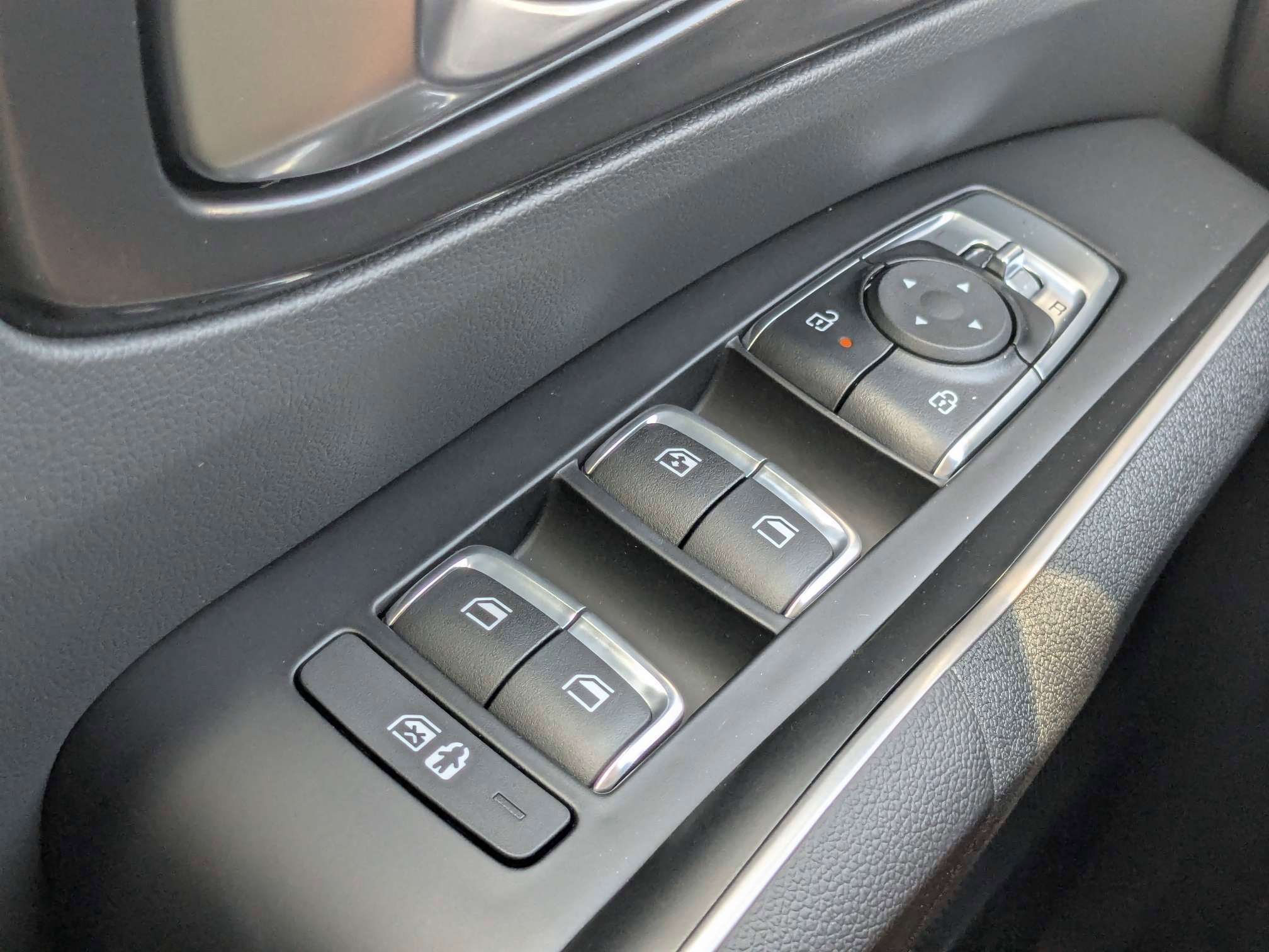 New 2026 Glacial White Kia S image 29