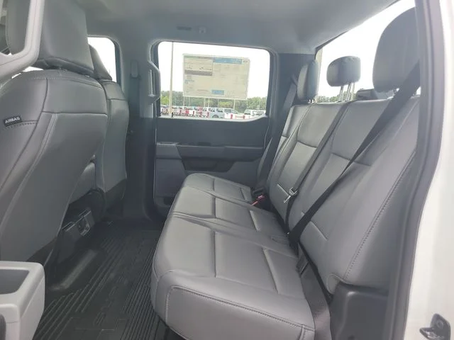 New 2026 Oxford White Ford XL image 14