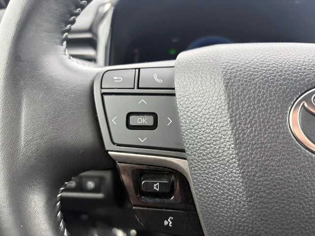 Certified Used 2025 White Toyota SE image 25