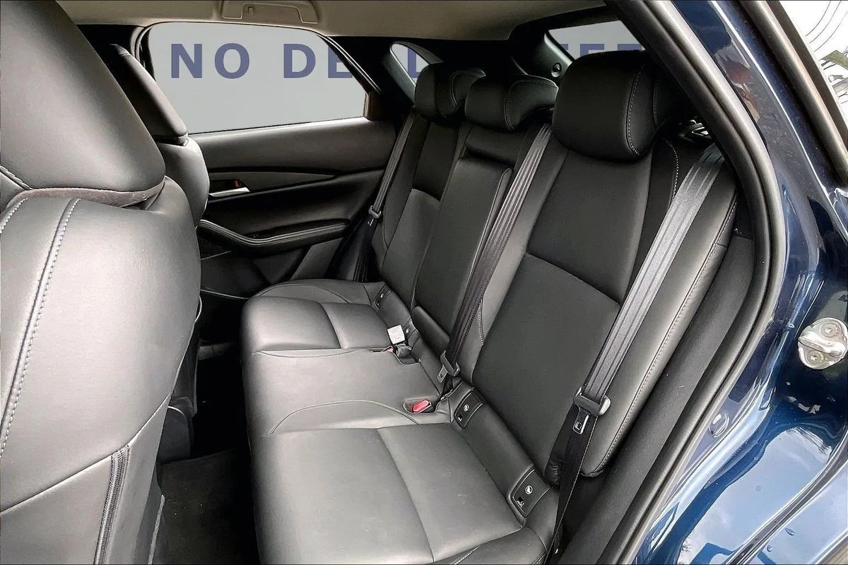 Used 2021  Mazda Select image 22