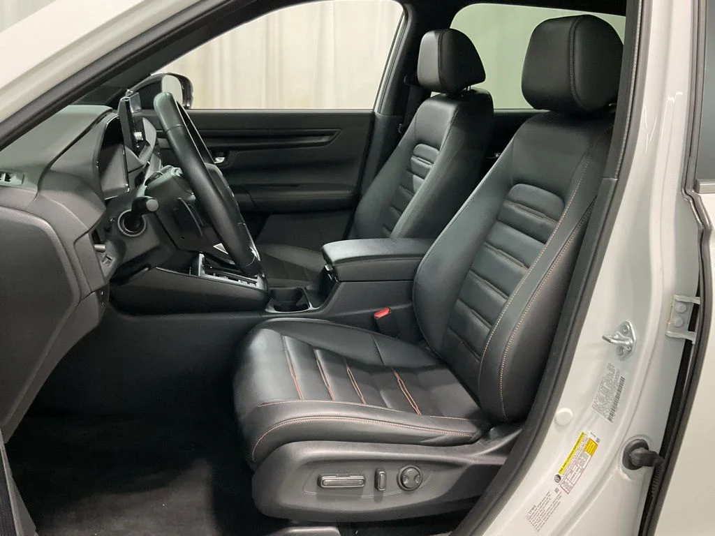 Used 2025 Platinum White Honda Sport-L image 20
