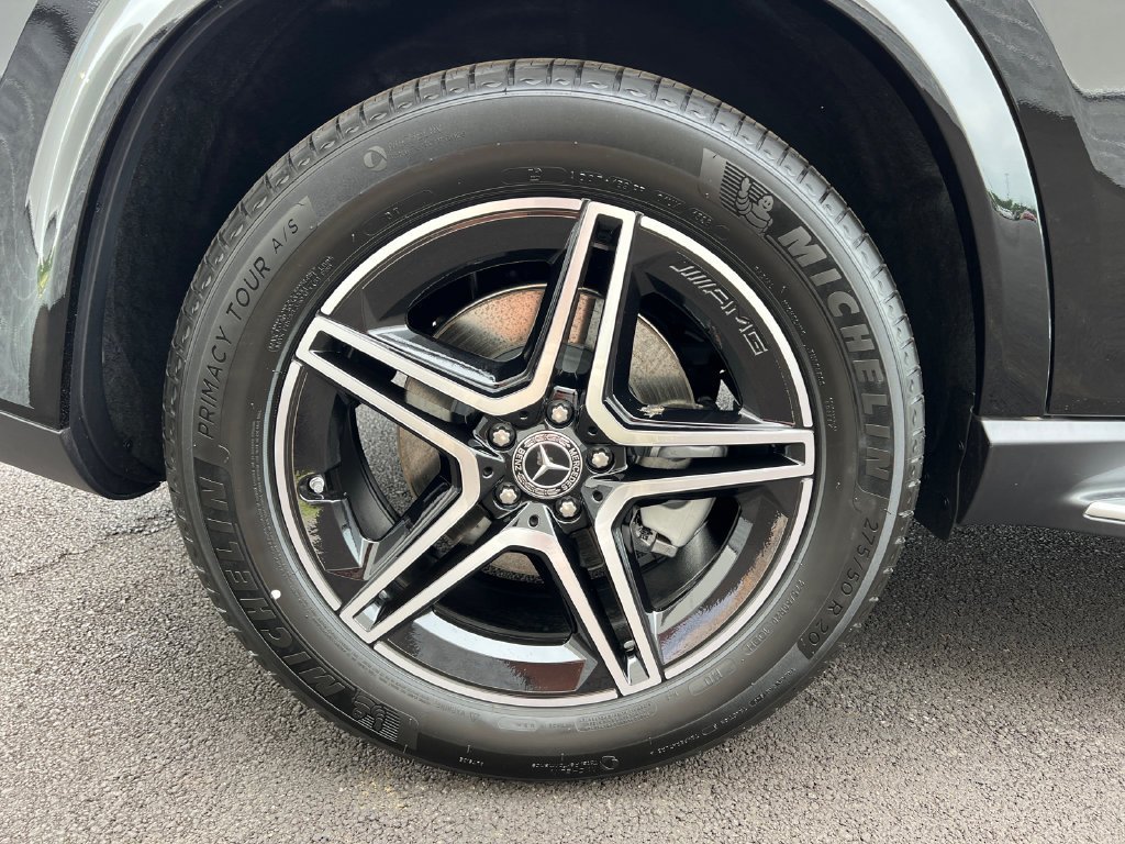 New 2026 Obsidian Black Metallic Mercedes-Benz GLE 450 image 34