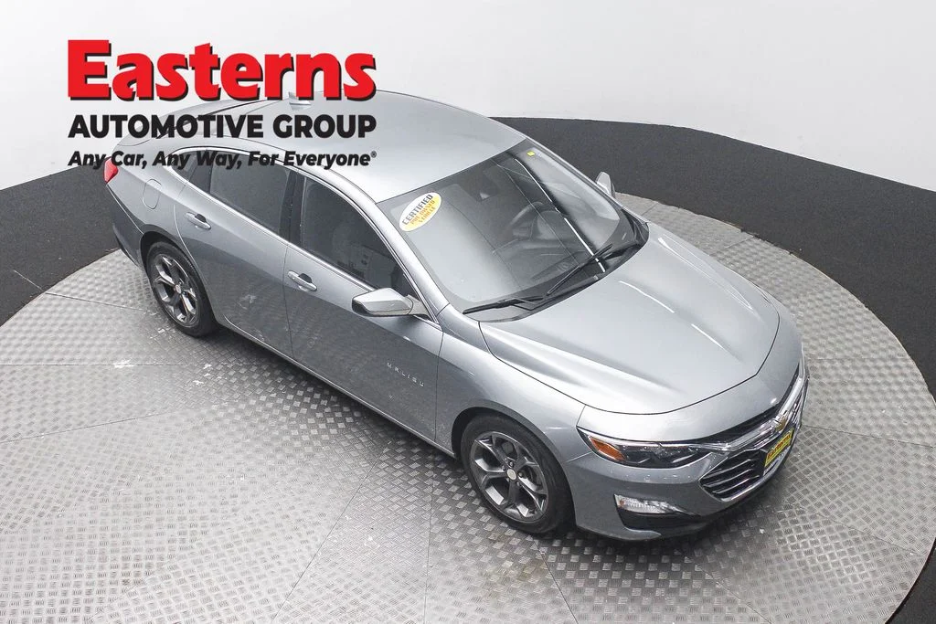 Used 2023 Gray Chevrolet LT image 3
