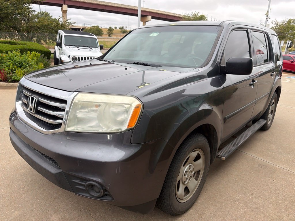 Used 2015  Honda LX image 1