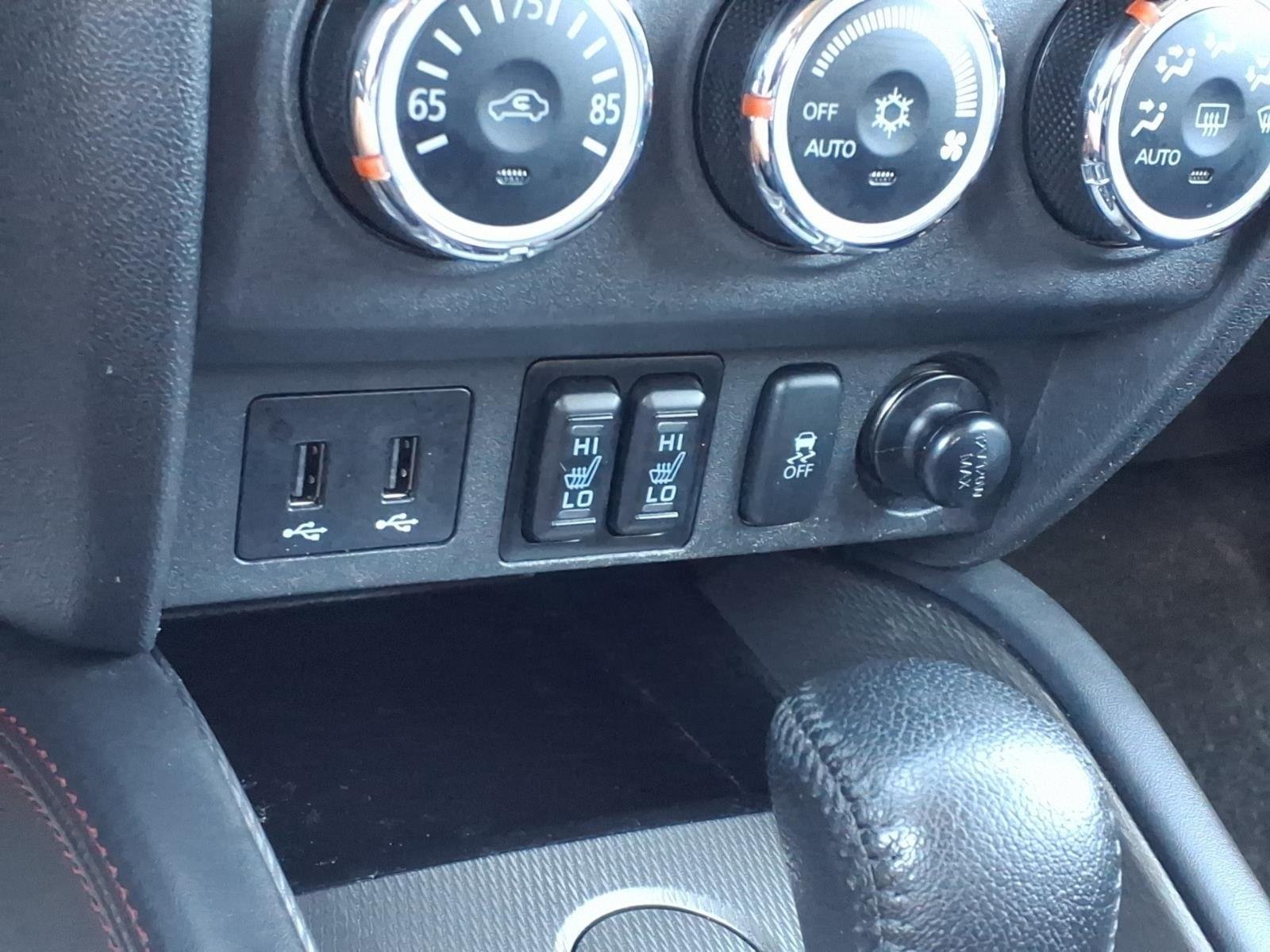 Used 2019 Octane Blue Metallic Mitsubishi SE 2.0 image 5
