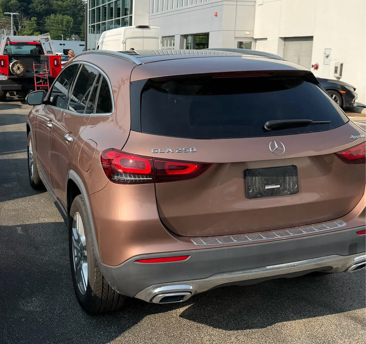 Used 2023 Rose Gold Metallic Mercedes-Benz GLA 250 image 5