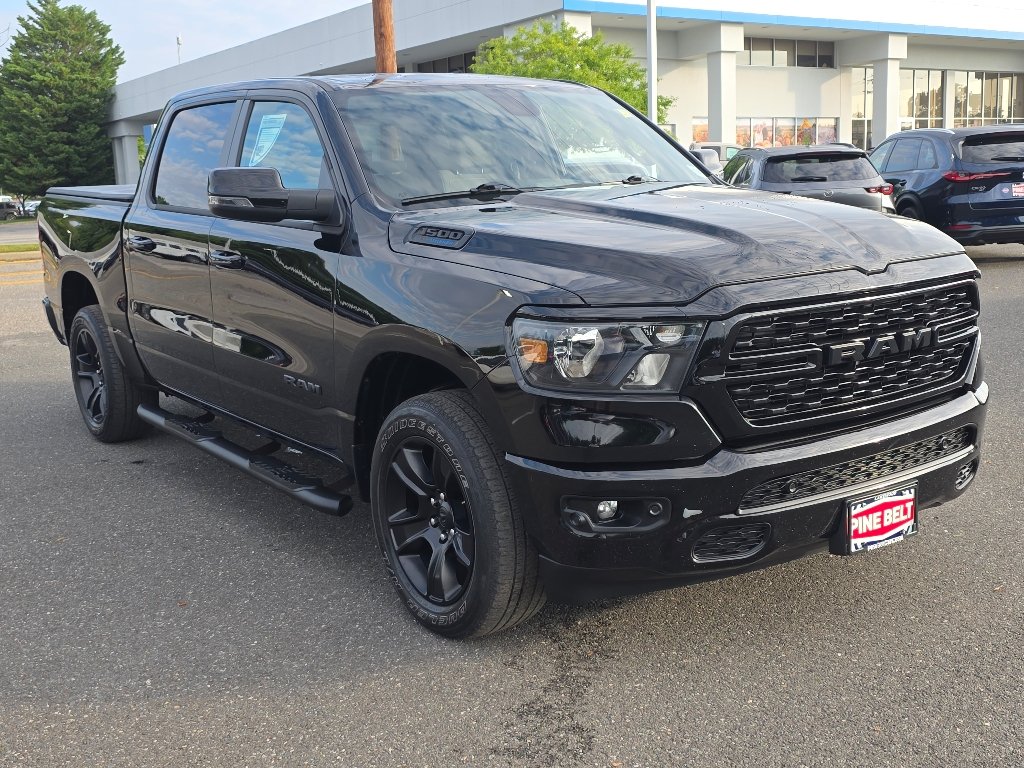 Used 2023 Diamond Black Crystal Pearl Coat Ram Big Horn/Lone Star image 10