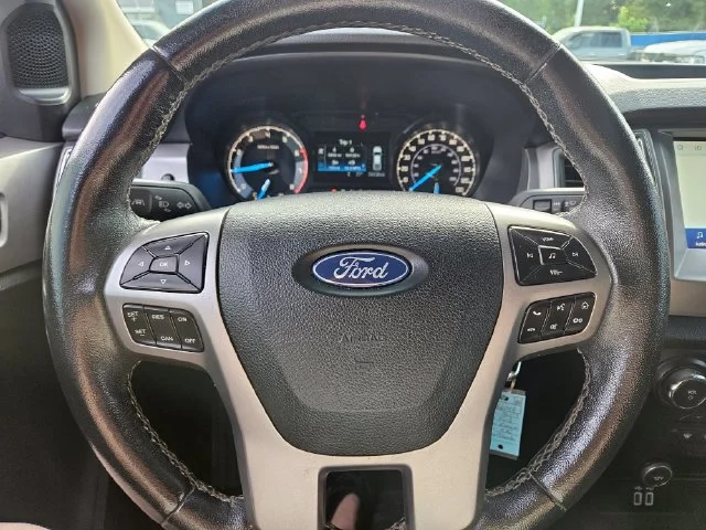 Used 2019 Shadow Black Ford XLT image 11