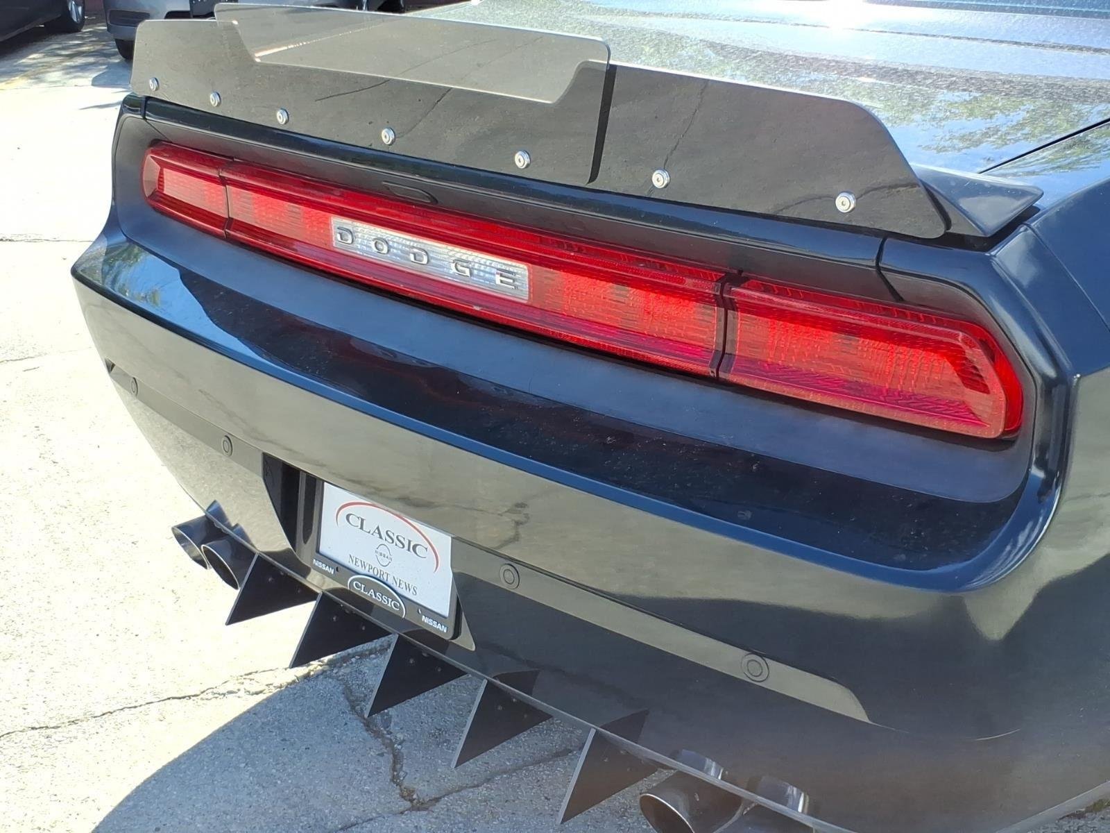 Used 2014 Phantom Black Tri-Coat Pearl Dodge R/T 100th Anniversary Appearance Group image 9