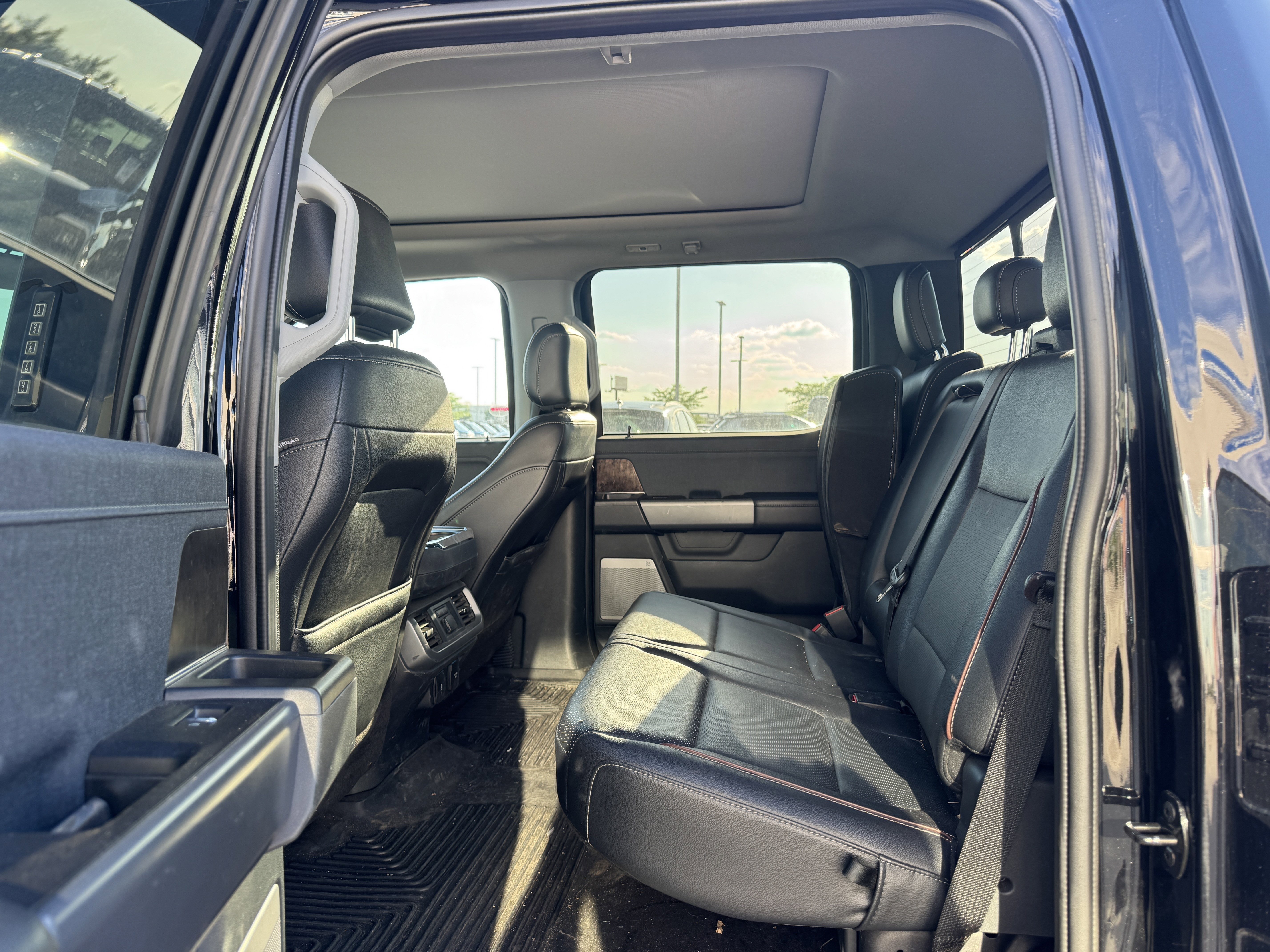 Used 2021 Agate Black Metallic Ford LARIAT image 6